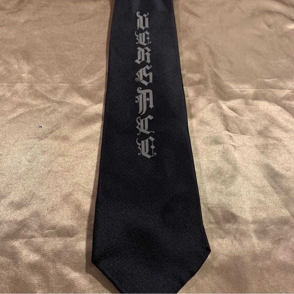 Gianni Versace Black tie - Picture 1 of 5